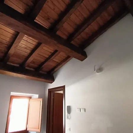 Casetta Tipica In Borgo, Indipendente, Ristrutturata 度假居