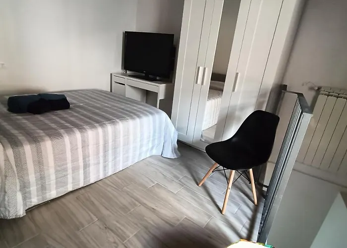 Casetta Tipica In Borgo, Indipendente, Ristrutturata * LʼAquila